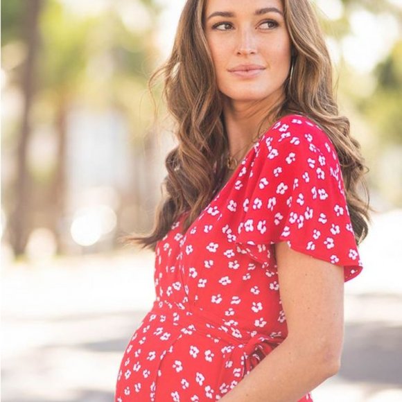 Seraphina Red Midi Wrap Maternity Dress - Picture 3 of 3